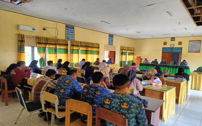 Rapat Persiapan Asesmen Akhir (Ujian Sekolah) Kelas XII SMA Negeri 5 Sampolawa Tahun Ajaran 2025/2026